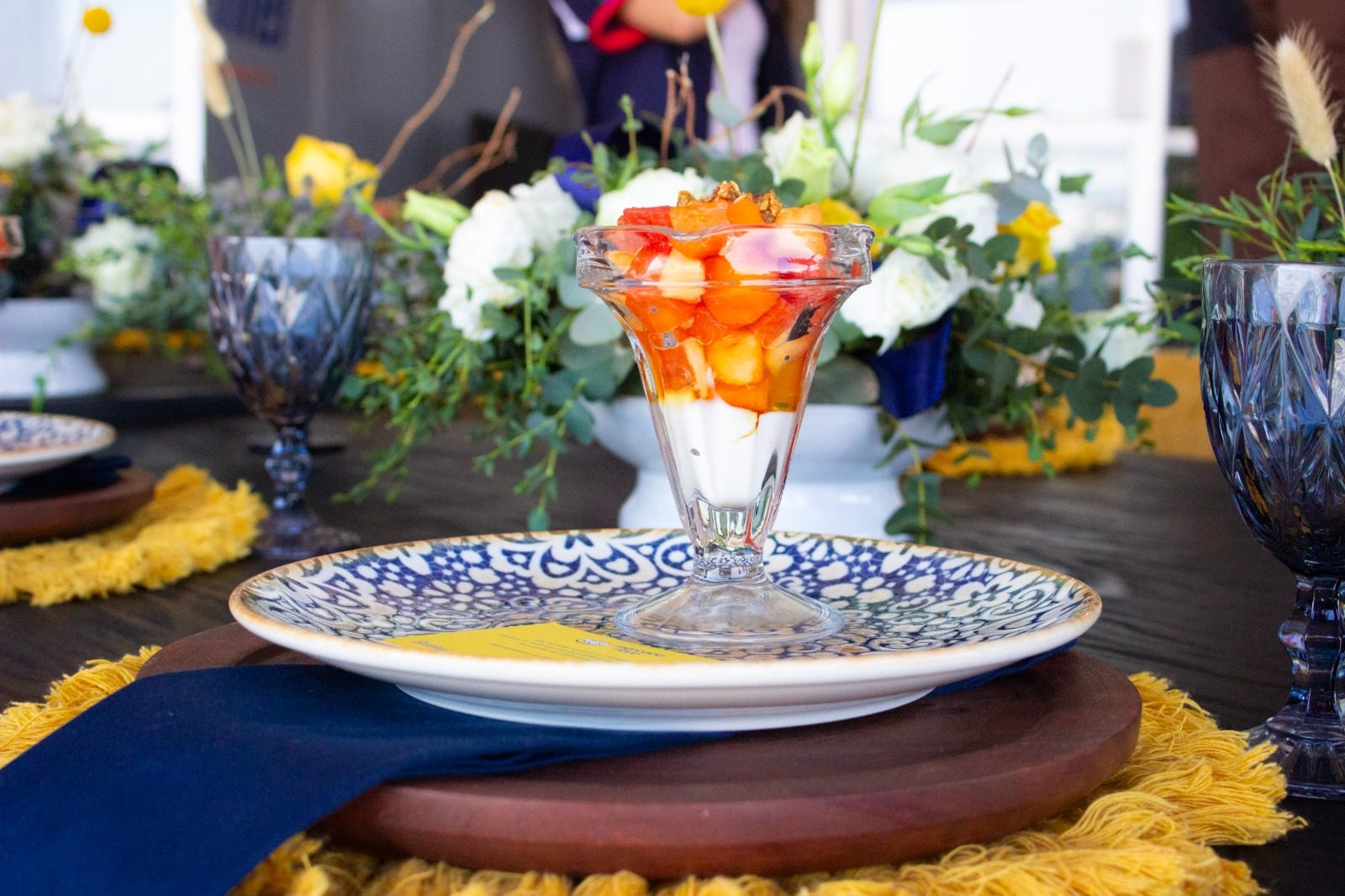Coctel de fruta en la mesa VIP